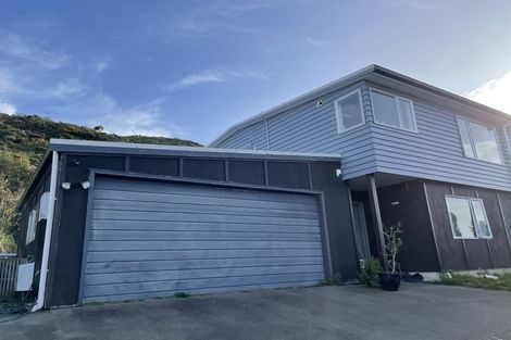 Photo of property in 65 Meadowcroft Grove, Johnsonville, Wellington, 6037