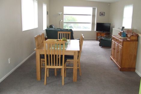 Photo of property in 24 Kellsmere Crescent, Island Bay, Wellington, 6023