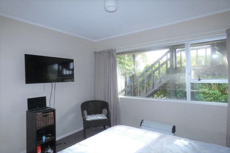 Photo of property in 1/10 Downing Street, Crofton Downs, Wellington, 6035