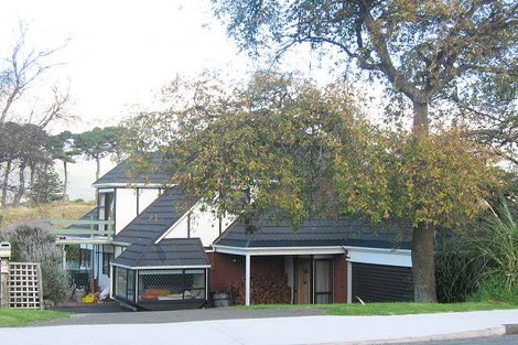 Photo of property in 38 Golf Road, Paraparaumu Beach, Paraparaumu, 5032