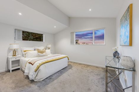 Photo of property in 14a Crystal Avenue, Glendene, Auckland, 0602