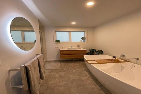 Photo of property in 35 Moana Road, Paraparaumu, 5032