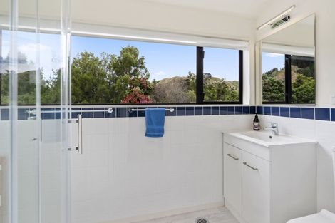 Photo of property in 7-9 Shotover Grove, Waikanae, 5036