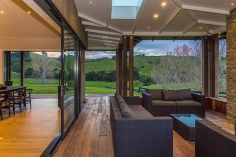 Photo of property in 331 Pukapuka Road, Pohuehue, Warkworth, 0983