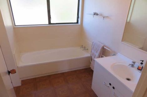 Photo of property in 48b Garland Drive, St Andrews, Hamilton, 3200