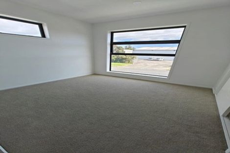 Photo of property in 150a Mcleod Road, Te Atatu South, Auckland, 0610