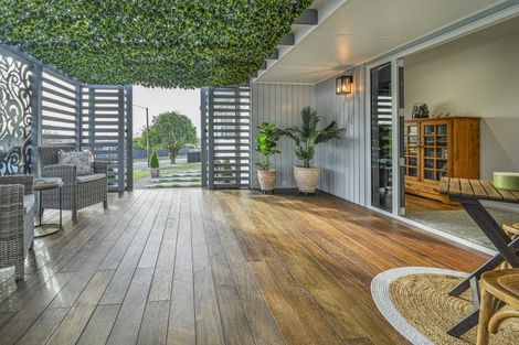 Photo of property in 3 James Cook Street, Havelock North, 4130