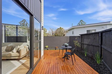 Photo of property in 12 Roseberry Avenue, Birkenhead, Auckland, 0626