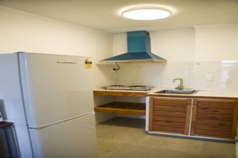 Photo of property in 1/12 Lynngate Place, Hillcrest, Auckland, 0627