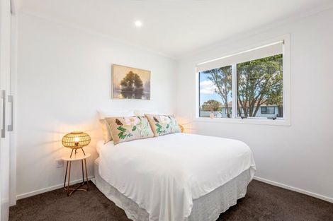 Photo of property in 26 Sombrero View, Ascot Park, Porirua, 5024