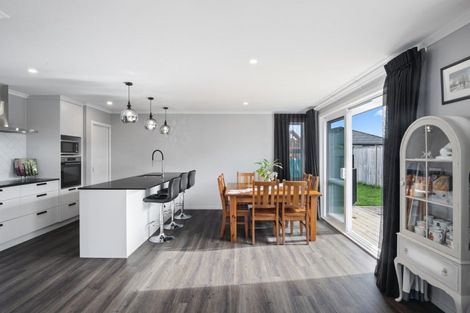 Photo of property in 4 Cook Drive, Tuakau, 2121