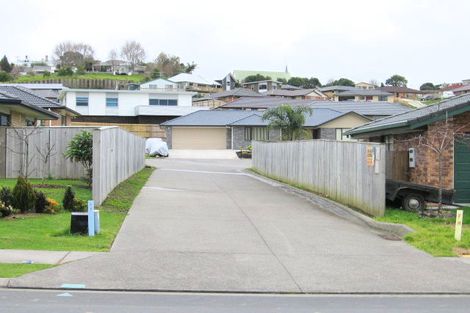 Photo of property in 60 Cabeleigh Drive, Helensville, 0800
