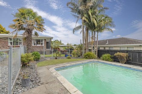 Photo of property in 3 Alf Walker Place, Papakura, 2110