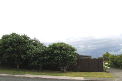 Photo of property in 1/1076 Beach Road, Torbay, Auckland, 0630