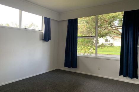 Photo of property in 33 Larchmont Grove, Totara Park, Upper Hutt, 5018