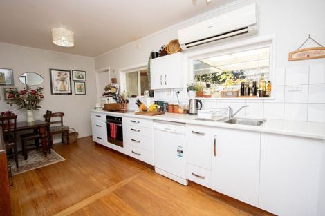 Photo of property in 5 Adams Road, Thornton Bay, Thames, 3575