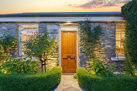 Photo of property in 21 Anglesea Street, Arrowtown, 9302