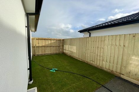 Photo of property in 13 Piopio Lane, Halswell, Christchurch, 8025