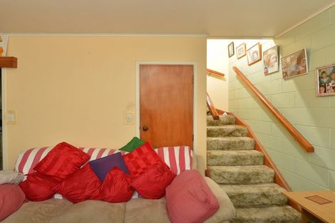 Photo of property in 2/5 Second Avenue, Avenues, Whangarei, 0110