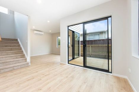 Photo of property in 54c Chilcott Road, Henderson, Auckland, 0612