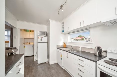 Photo of property in 240 Saint Aubyn Street, New Plymouth, 4310