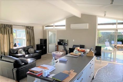 Photo of property in 2/132 Church Street, Onehunga, Auckland, 1061