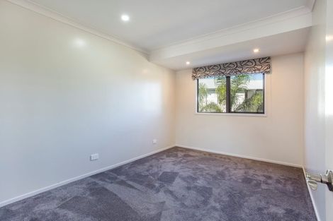 Photo of property in 7 Flaunty Place, West Harbour, Auckland, 0618