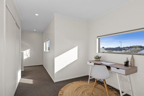 Photo of property in 33 William Dawson Crescent, Wigram, Christchurch, 8025