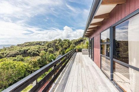 Photo of property in 23 Te Ahuahu Road, Piha, New Lynn, 0772