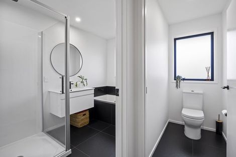 Photo of property in 8 Tikorangi Road East, Tikorangi, 4383