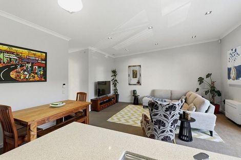 Photo of property in 12 Parkside Drive, Orewa, 0931