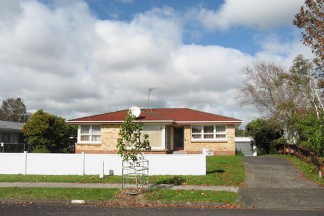 Photo of property in 105 Beechdale Crescent, Pakuranga Heights, Auckland, 2010