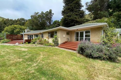 Photo of property in 4987 Christchurch Akaroa Road, Little River, 7591