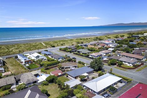 Photo of property in 25 Pandora Street, North New Brighton, Christchurch, 8083