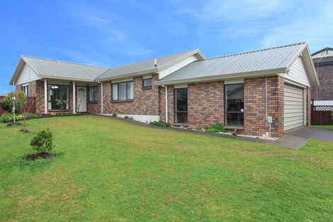 Photo of property in 7 Rosehill Place, Nawton, Hamilton, 3200