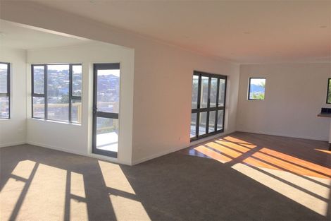 Photo of property in 6 Sheridan Terrace, Johnsonville, Wellington, 6037