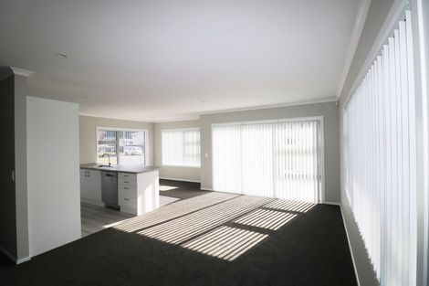 Photo of property in 76 Ruahine Street, Paraparaumu, 5032