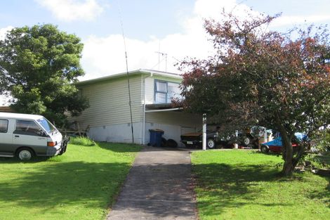 Photo of property in 3 Justin Place, Te Atatu Peninsula, Auckland, 0610