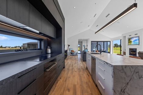 Photo of property in 299 Deans Road, Winton, 9782