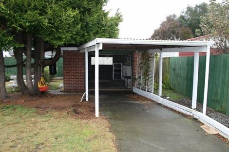 Photo of property in 8 Dalton Place, Burnside, Christchurch, 8053