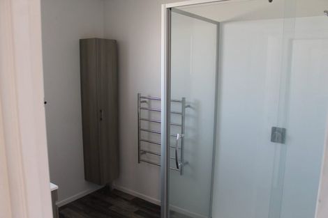 Photo of property in 16 Michelle Place, Mangere, Auckland, 2022