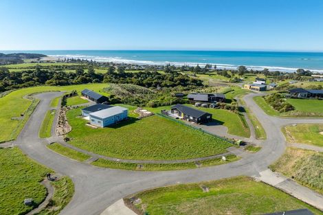 Photo of property in 30 Tama Road, Riversdale Beach, Masterton, 5872