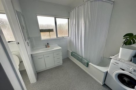 Photo of property in 4/20 Bay Drive, Titahi Bay, Porirua, 5022