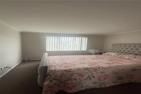 Photo of property in 20 Saddleback Crescent, Papakura, 2110