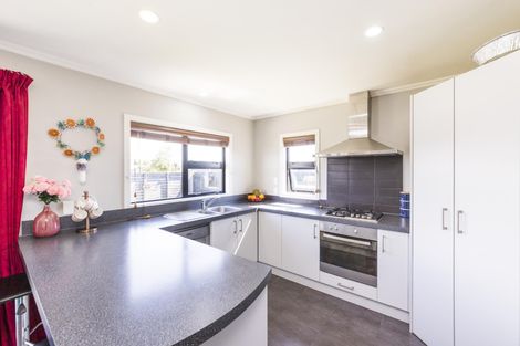 Photo of property in 1 Angelina Way, Kelvin Grove, Palmerston North, 4414