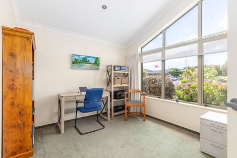 Photo of property in 21 Telford Way, Raumati Beach, Paraparaumu, 5032