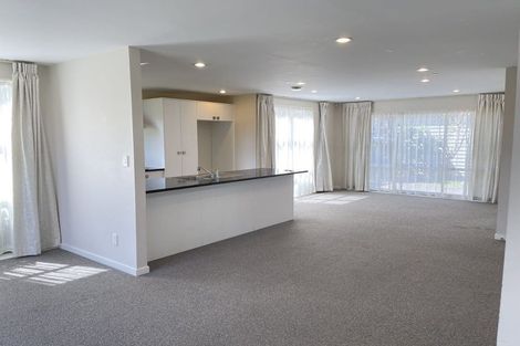 Photo of property in 19 Popokatea Drive, Takanini, 2112