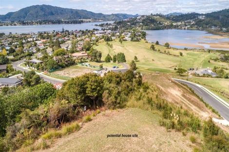Photo of property in 4 Mason Rise, Tairua, 3508