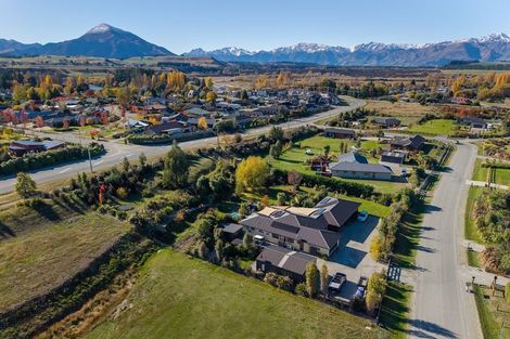 Photo of property in 10 Jack Young Place, Albert Town, Wanaka, 9305