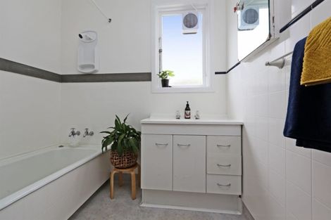 Photo of property in 33 Harpham Street, Taradale, Napier, 4112